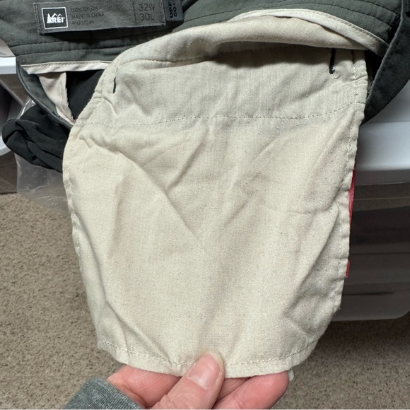 R.E.I Men’s Dark Gray Nylon Pants - Picture 7 of 7